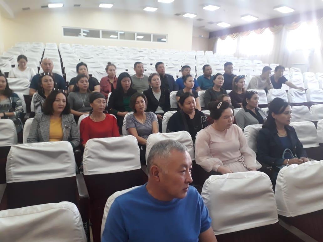 Ата-аналар жиналысы
